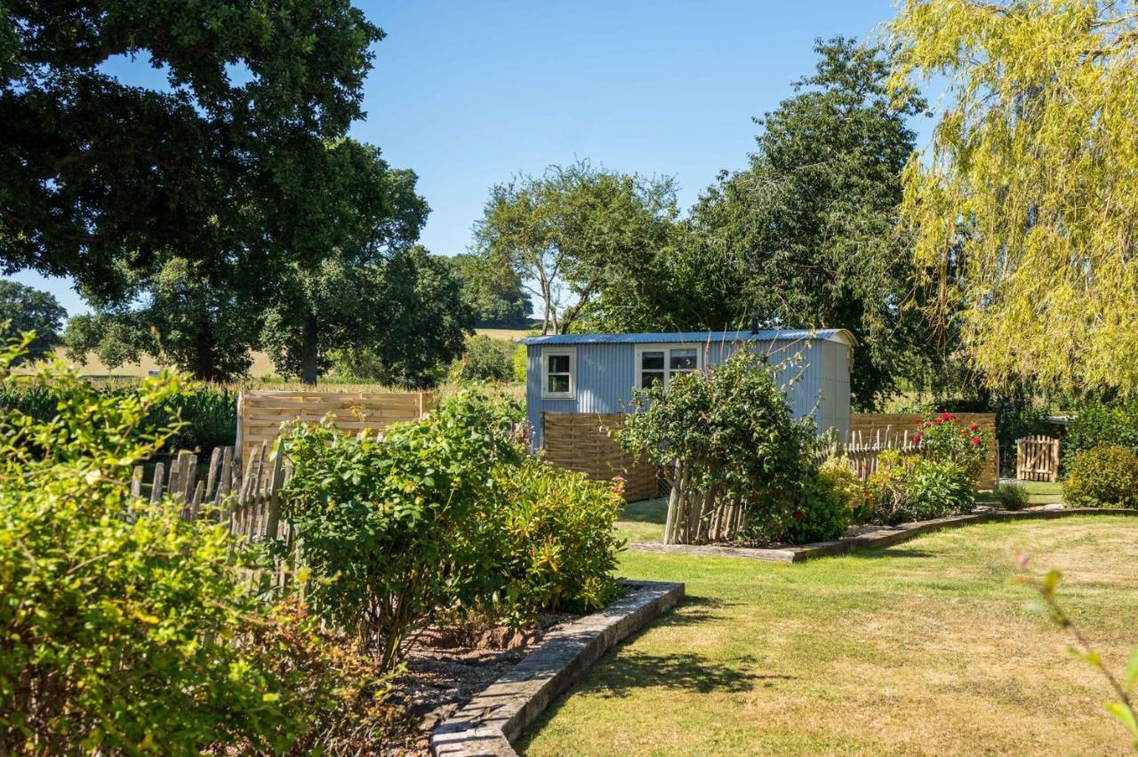 The Hideaway Hut - 1 Bed Shepherds Hut - Hereford 아파트 외부 사진