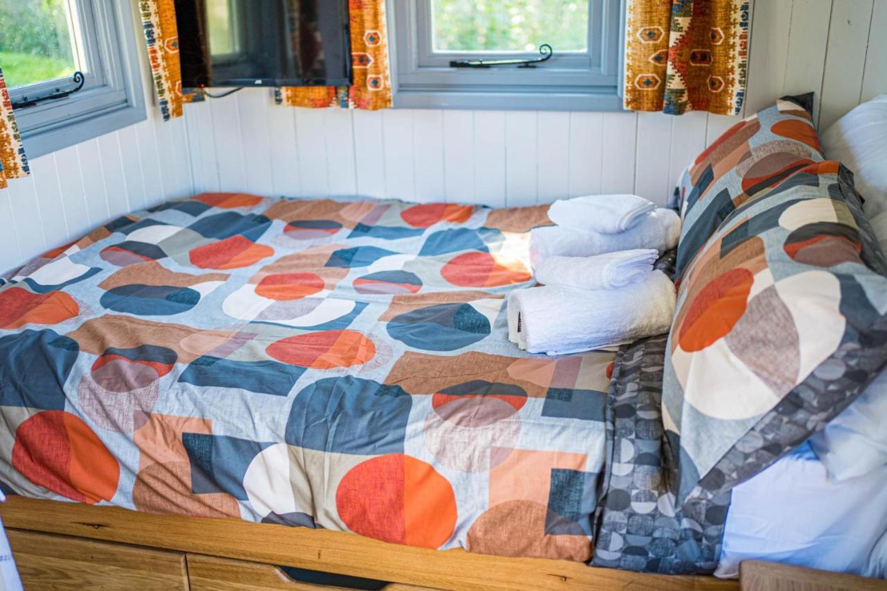 The Hideaway Hut - 1 Bed Shepherds Hut - 헤리퍼드 외부 사진