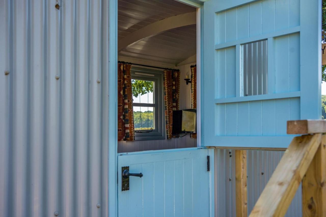 The Hideaway Hut - 1 Bed Shepherds Hut - 헤리퍼드 외부 사진